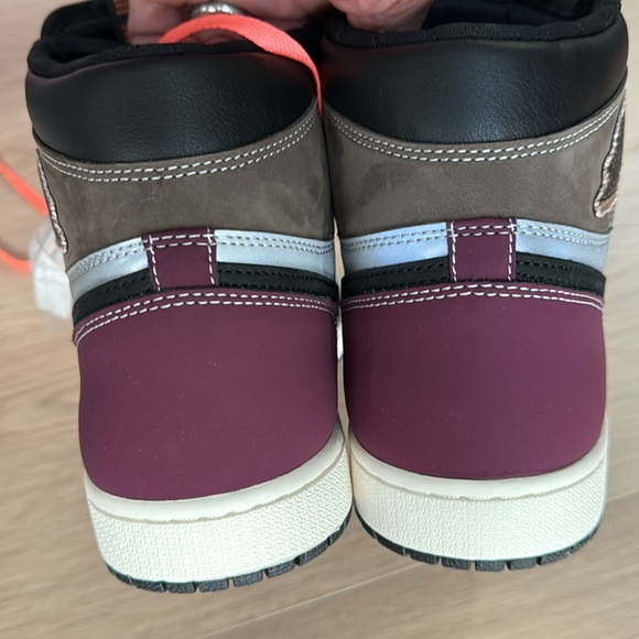 Air Jordan 1 Retro High OG (DH3097) - Picture 12 of 16